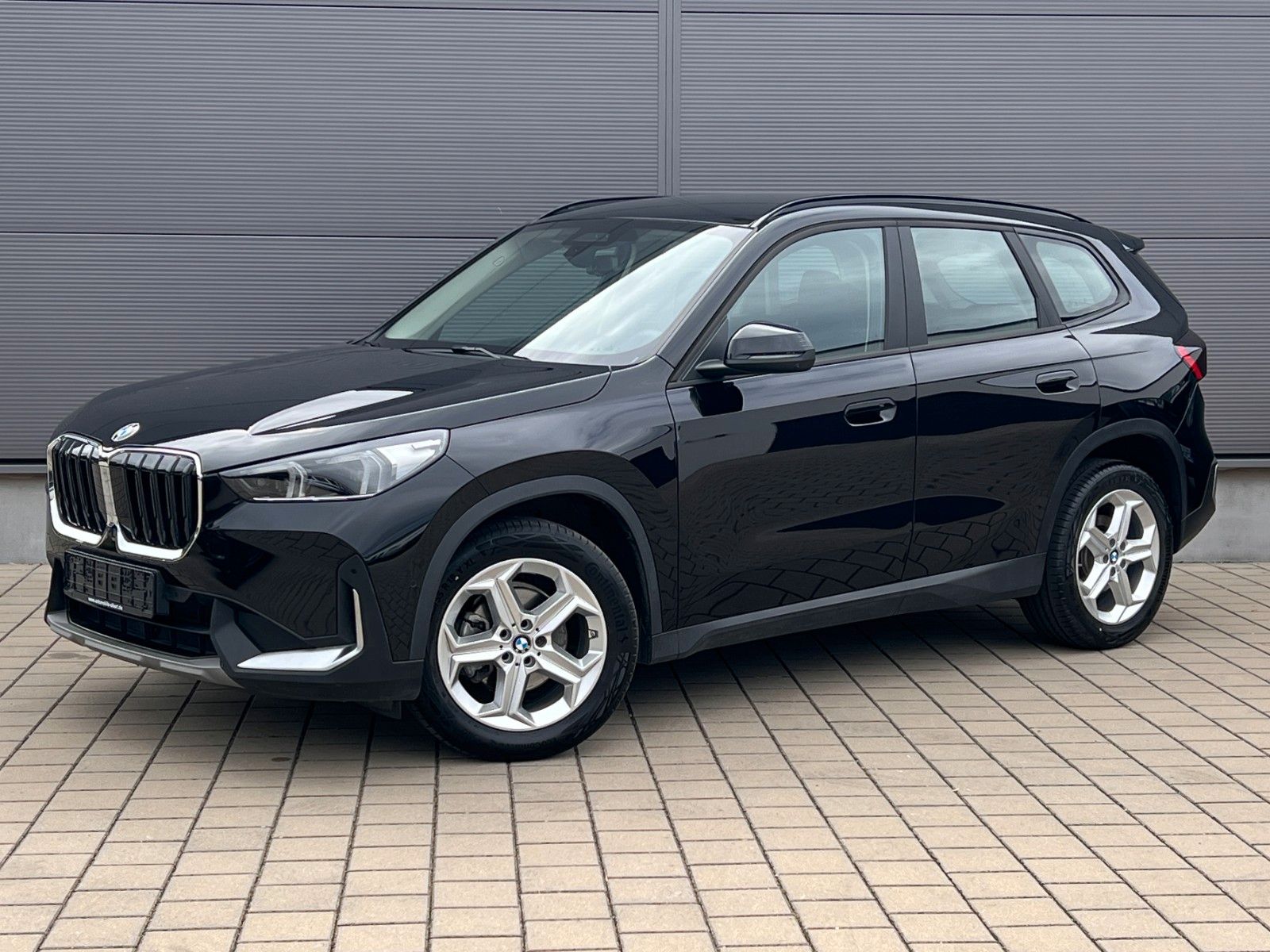 BMW X1 20d xDrive - Samsaru's Car Outlet
