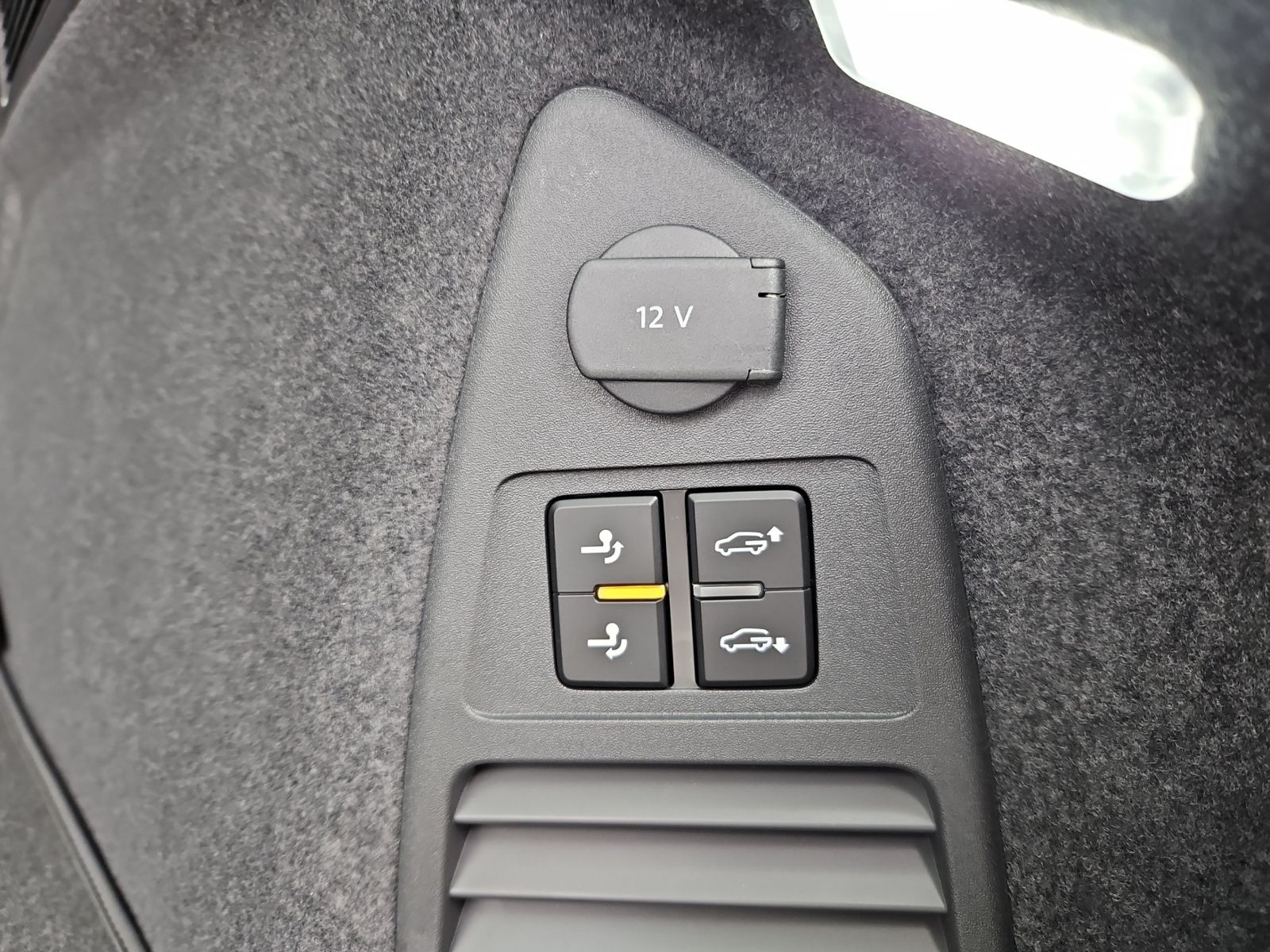 Volkswagen Touareg R-Line Black Style 3.0 TDI 4Motion AHK N