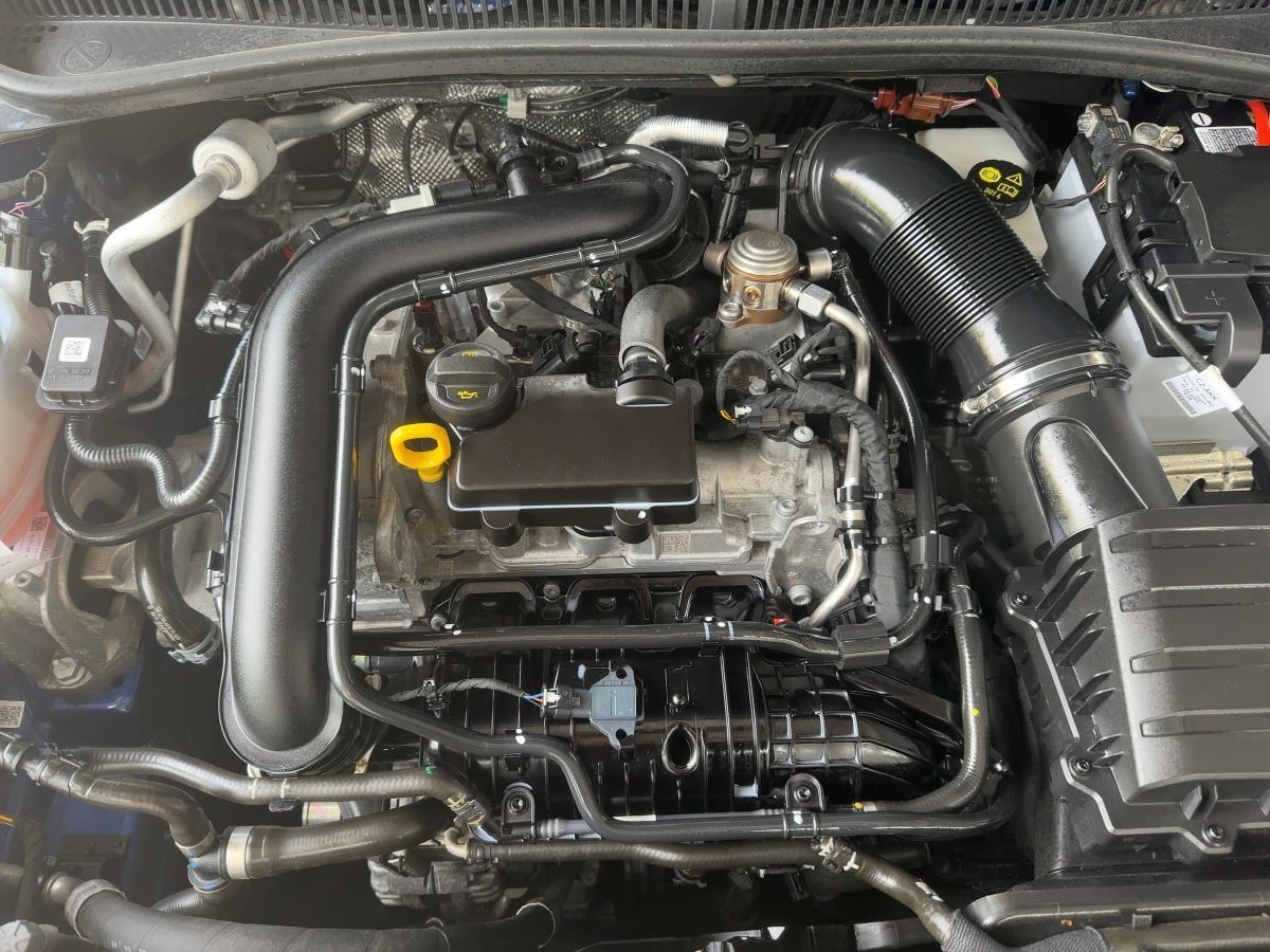Volkswagen Taigo 1.0 TSI Style - Samsaru's Car Outlet