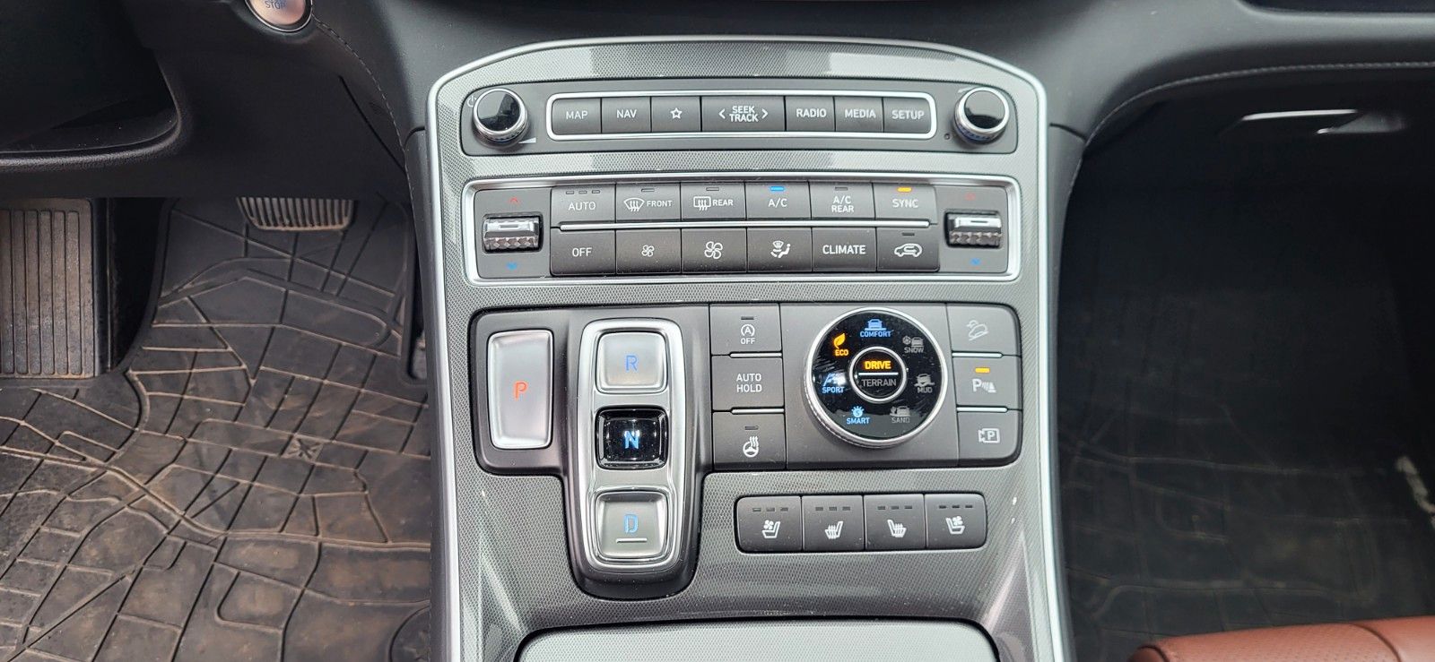 Hyundai Santa Fe 2.2 CRDi Signature 4WD - Samsaru's Car Outlet
