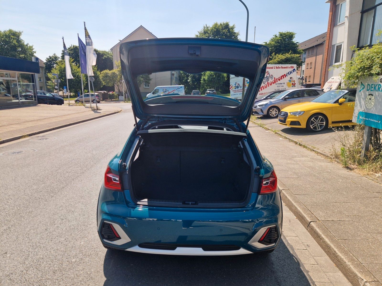 Audi A1 citycarver 30 TFSI - Samsaru's Car Outlet