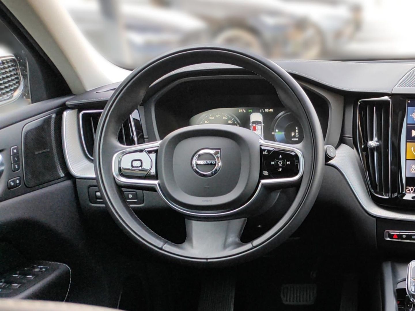 Volvo XC60 T8 Inscription Recharge Plug-In Hybrid AWD - Samsaru's Car Outlet