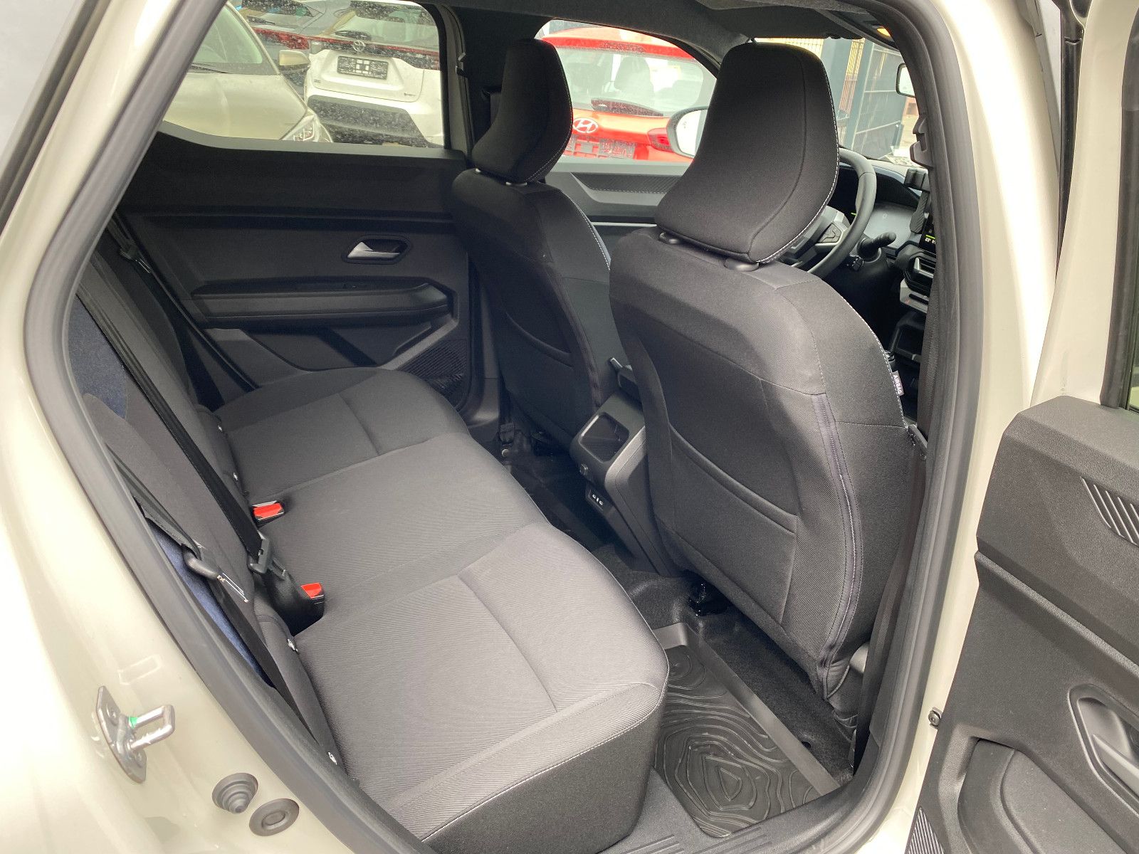 Dacia Duster 4x4 - Samsaru's Car Outlet