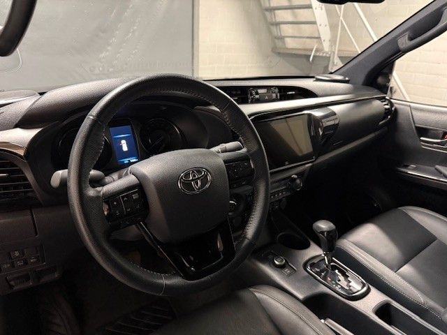 Toyota Hilux 2.8 D4D INVINCIBLE AUTOMATIC 360° CAMERA