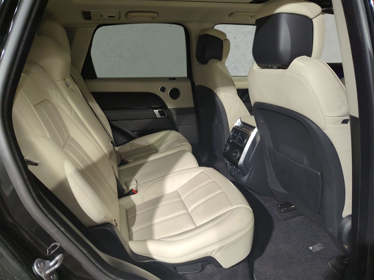 Range Rover Sport P400e Autobiography Dynamic - Samsaru's Car Outlet