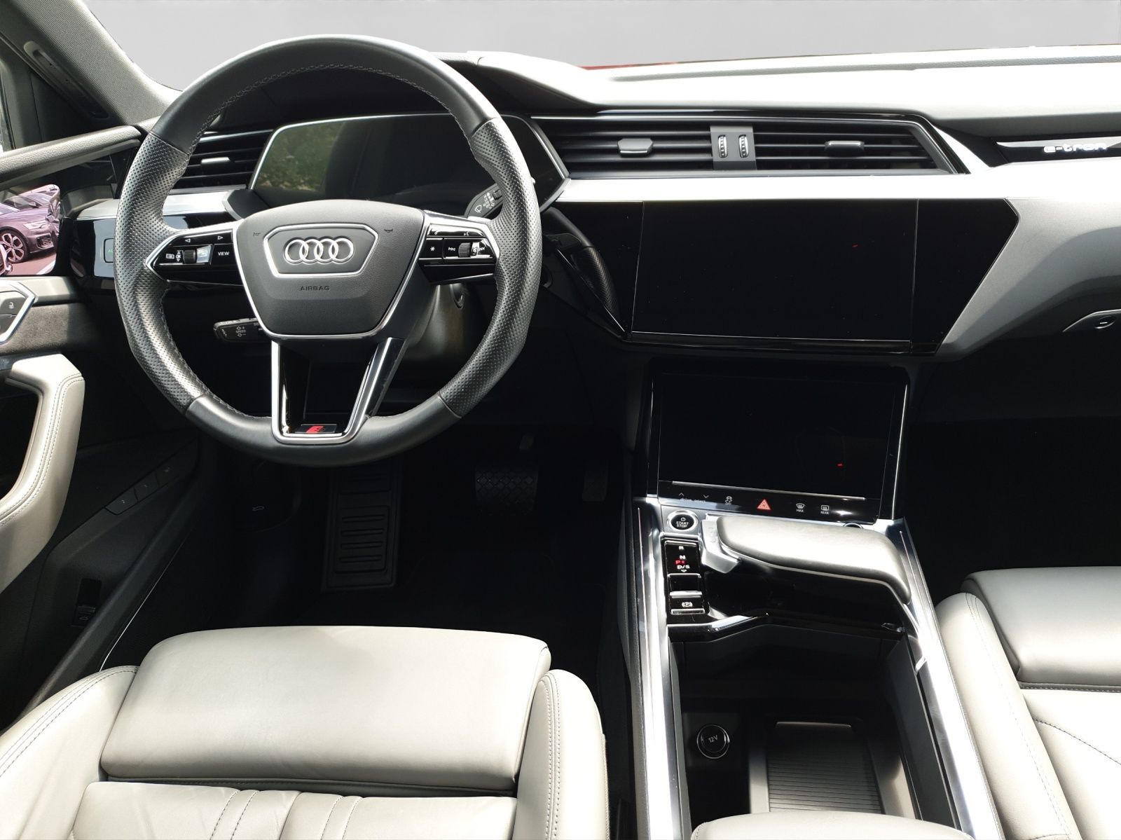 Audi e-tron Sportback 55 Q 2x S LINE UPE125 V-SPIEGEL