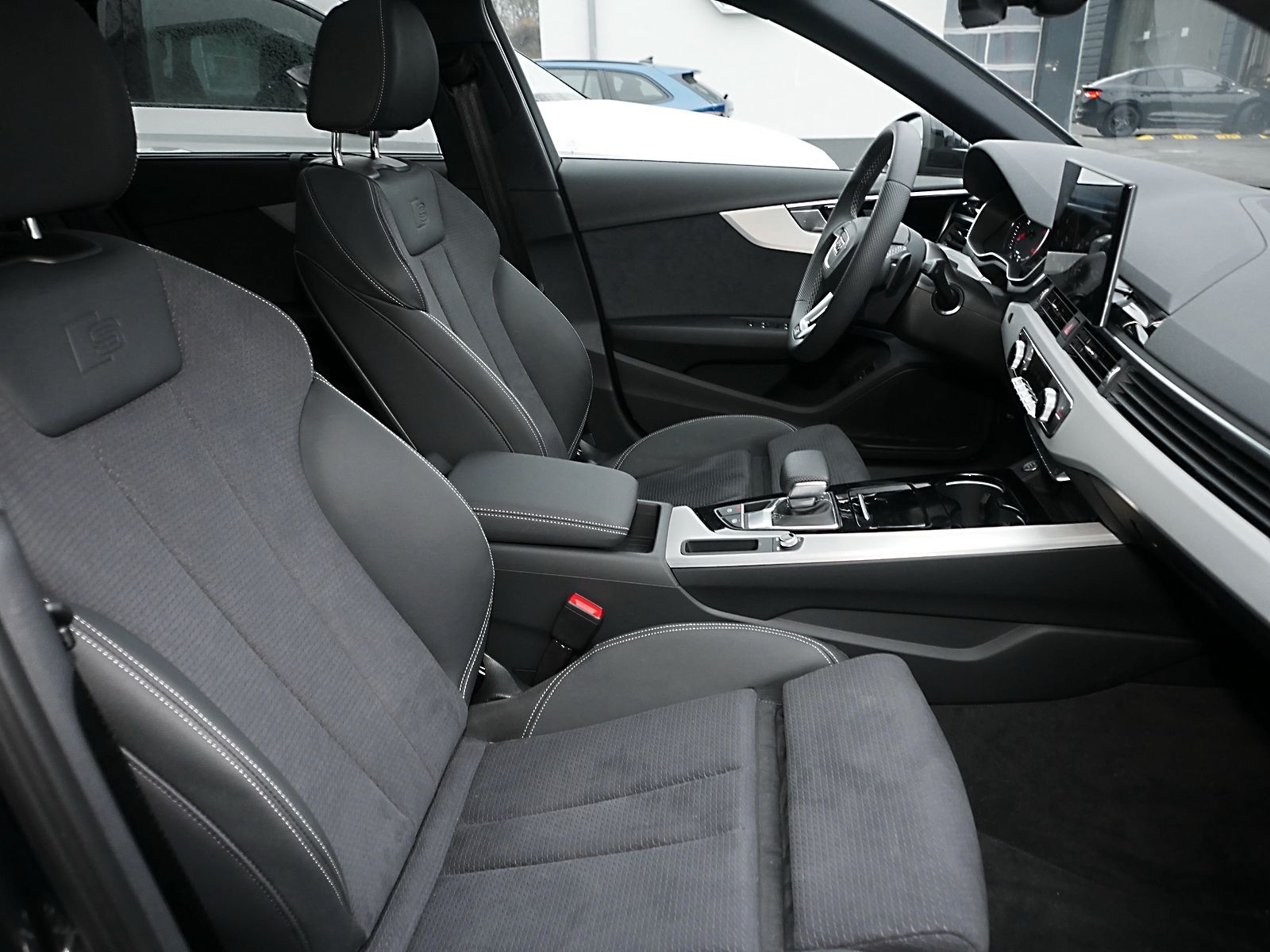 Audi A4 Avant 40 TDI S Line Int - Samsaru's Car Outlet