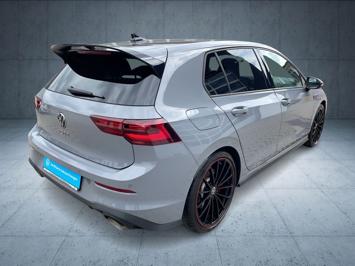 Volkswagen Golf GTI Clubsport 2.0 TSI DSG - Samsaru's Car Outlet