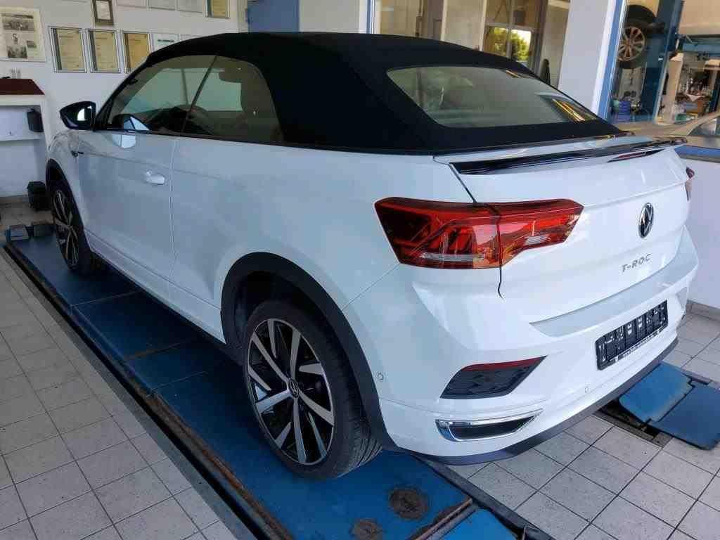 Volkswagen T-Roc 1.5 TSI R-Line - Samsaru's Car Outlet
