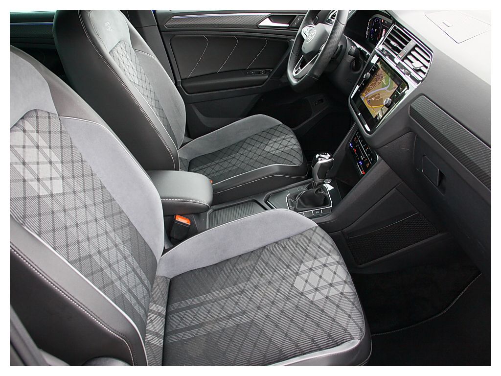 Volkswagen Tiguan R-Line - Samsaru's Car Outlet