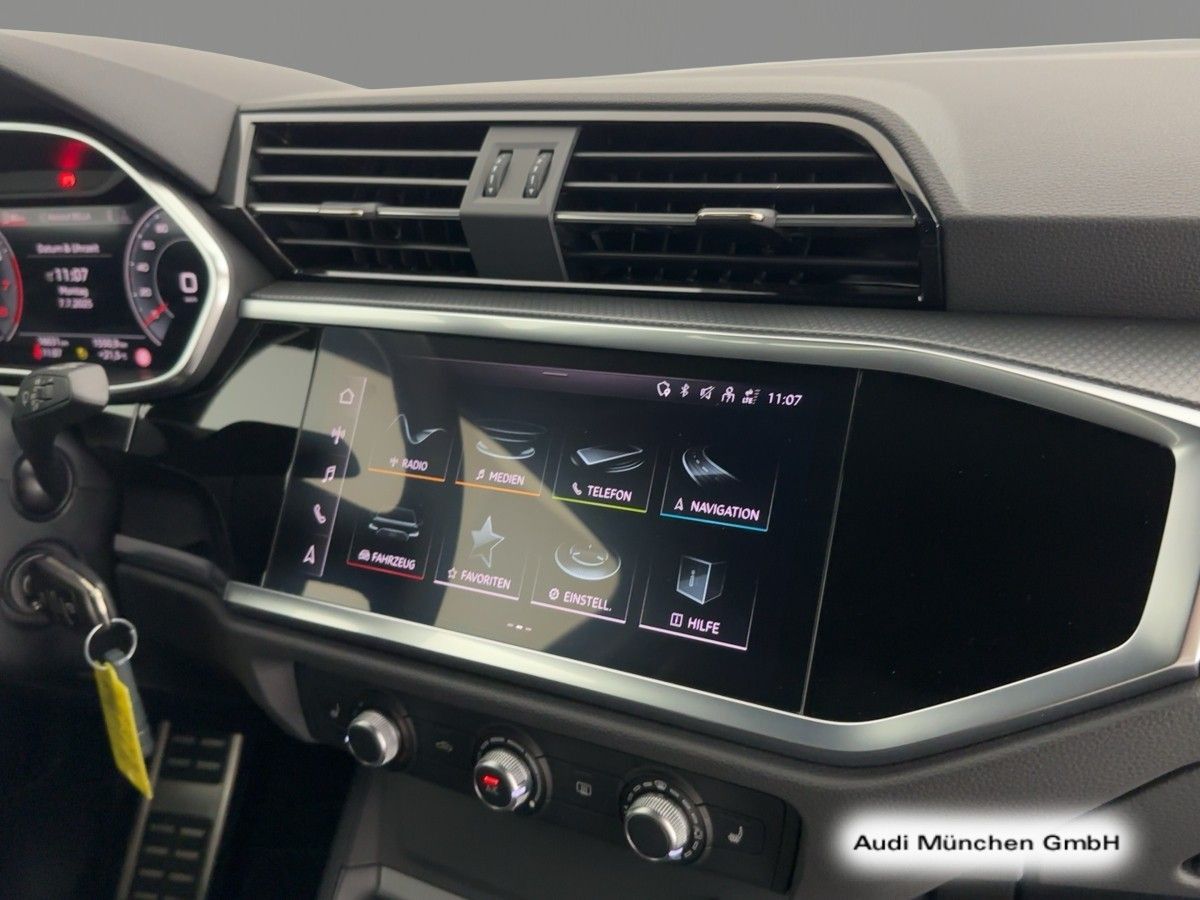 Audi Q3 40 TFSI qu. S tronic S line - Samsaru's Car Outlet
