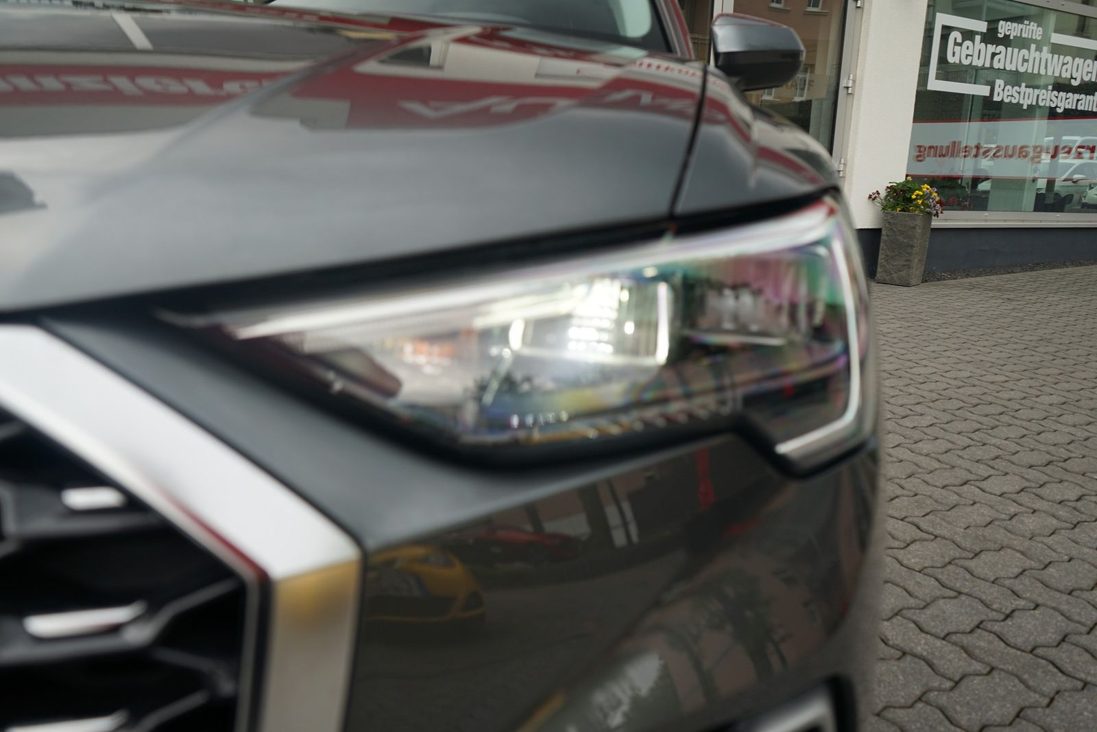 Audi Q3 Sportback 40 TDI quattro S line - Samsaru's Car Outlet
