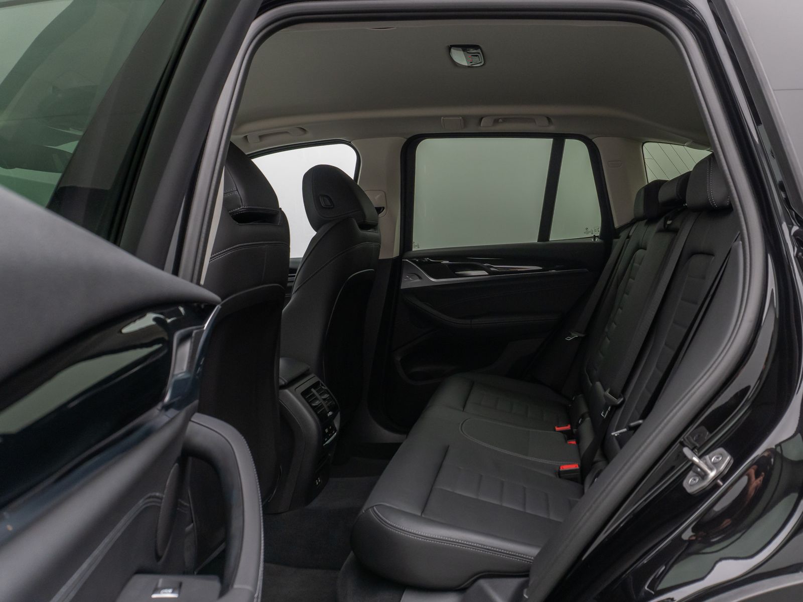 BMW X3 xD30e Sport - Samsaru's Car Outlet