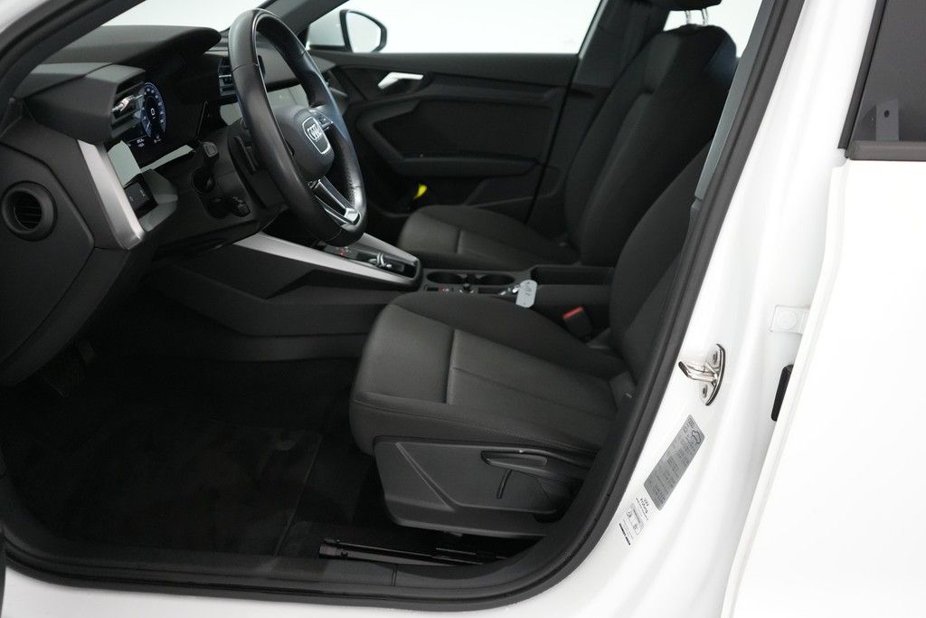 Audi A3 Sportback 40 TFSIe S tronic LED ACC Navi