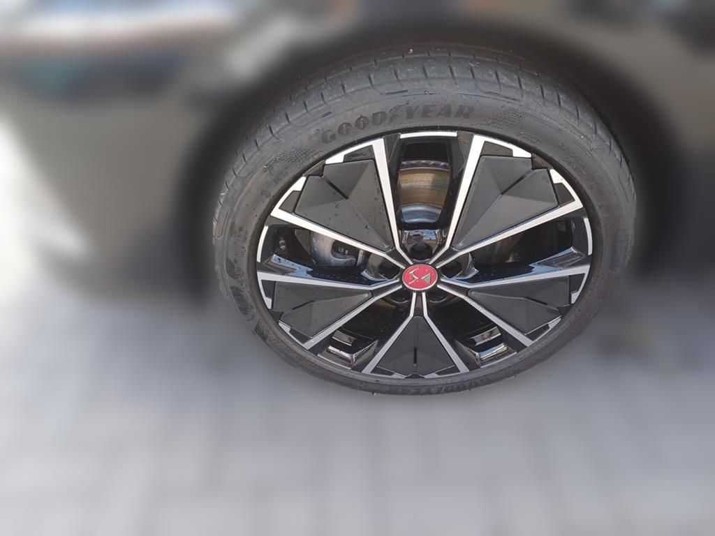 DS Automobiles DS4 Performance Line +