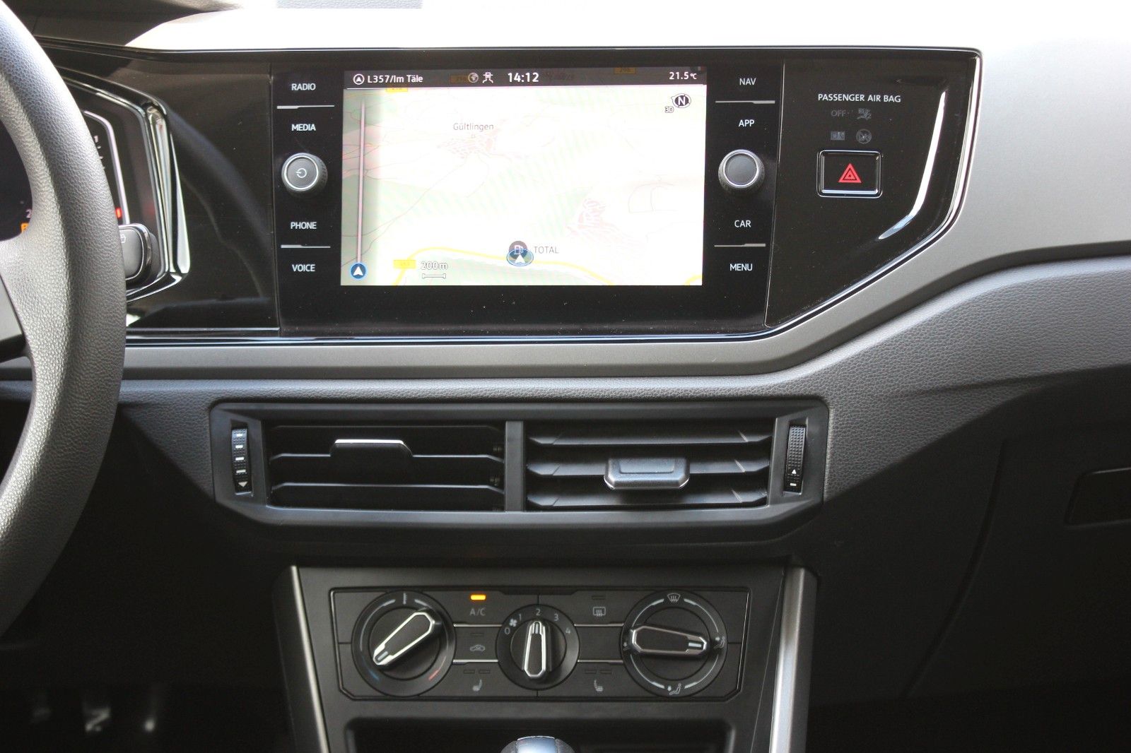 Volkswagen Polo VI Comfortline 1.0 TSI DSG - Samsaru's Car Outlet