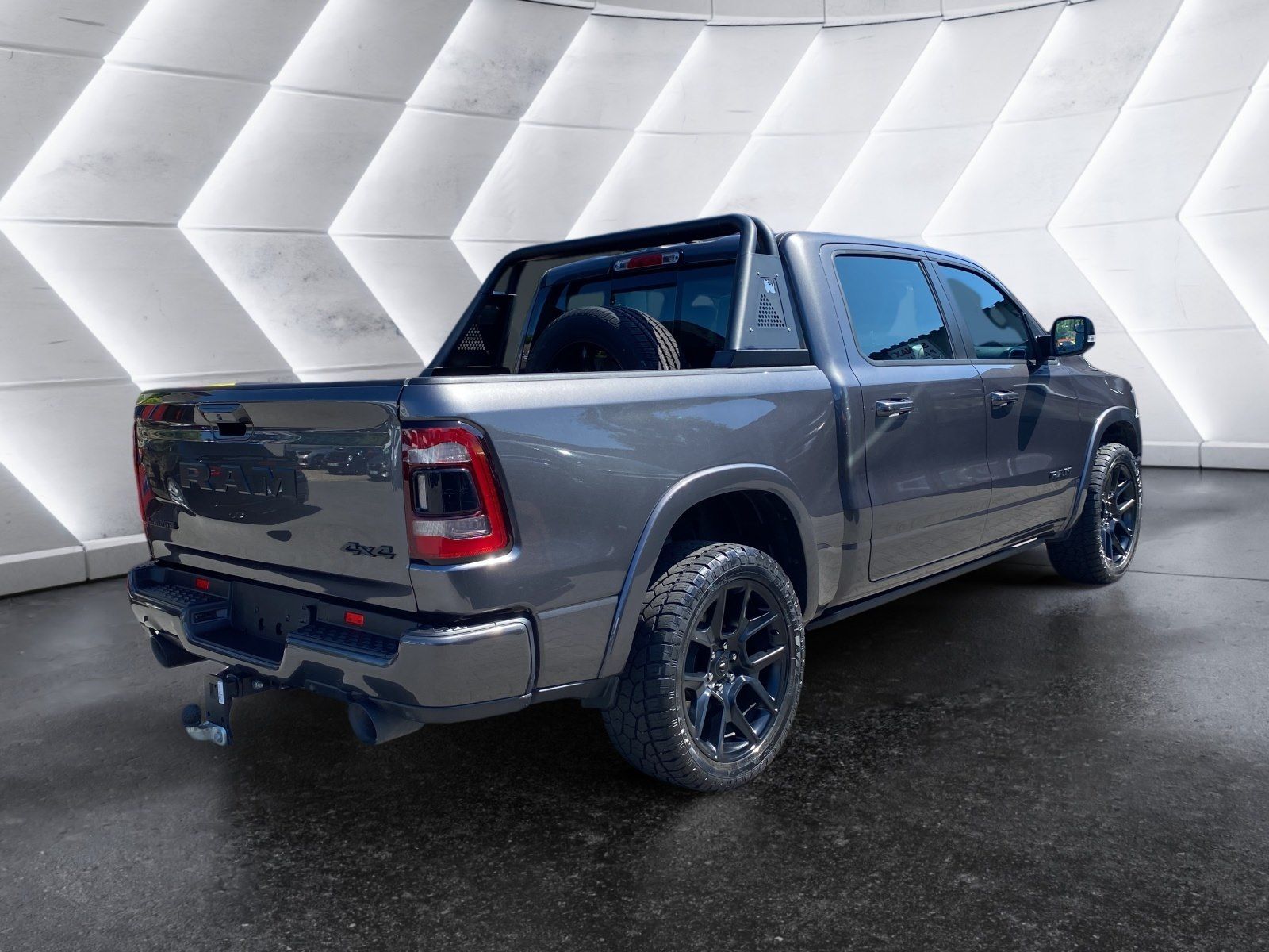 Dodge RAM 1500 Laramie Night LED AHK Winterp. Shz. BT