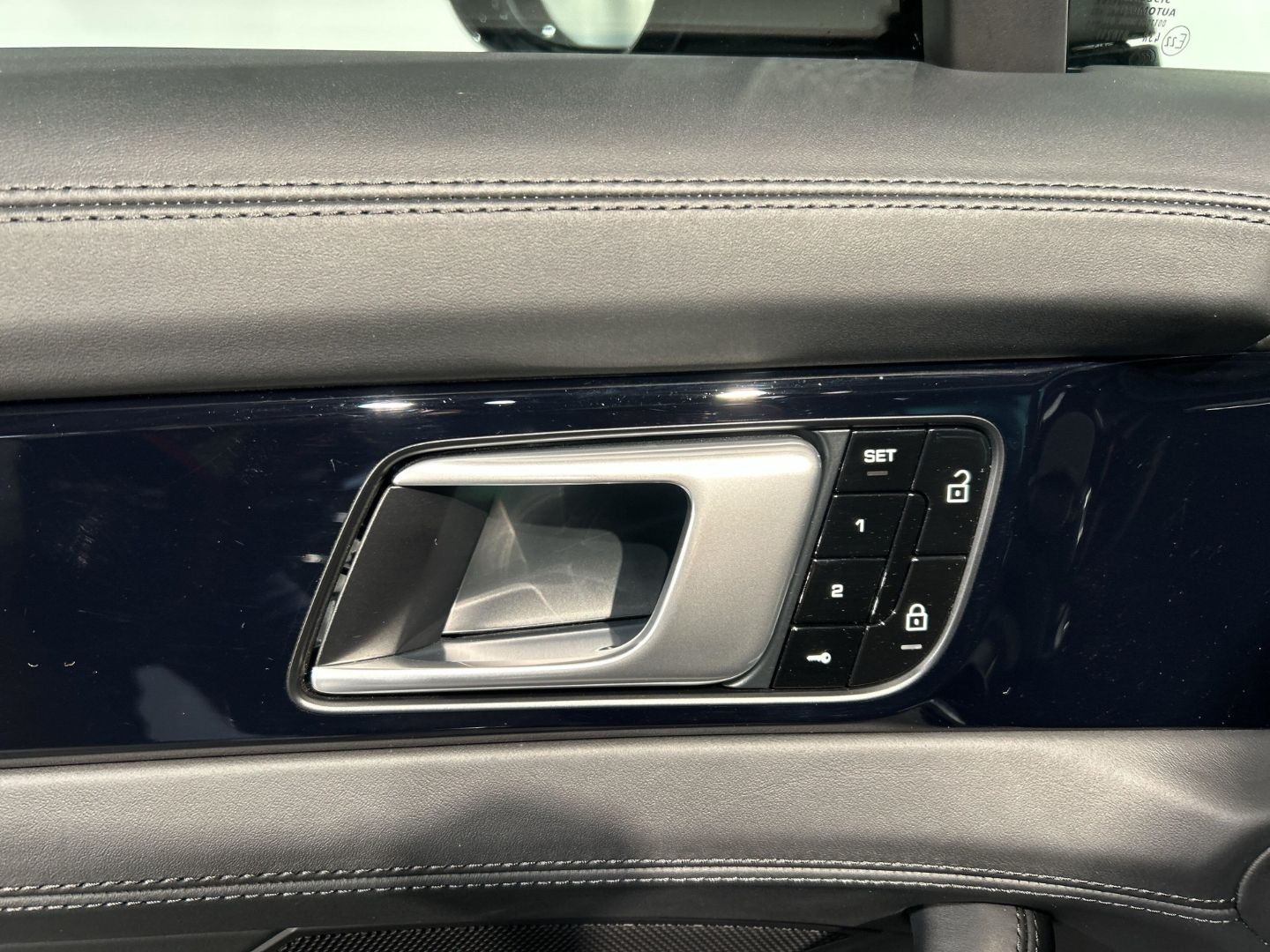 Porsche Panamera 4S E-Hybrid Sport Turismo Luftfederung