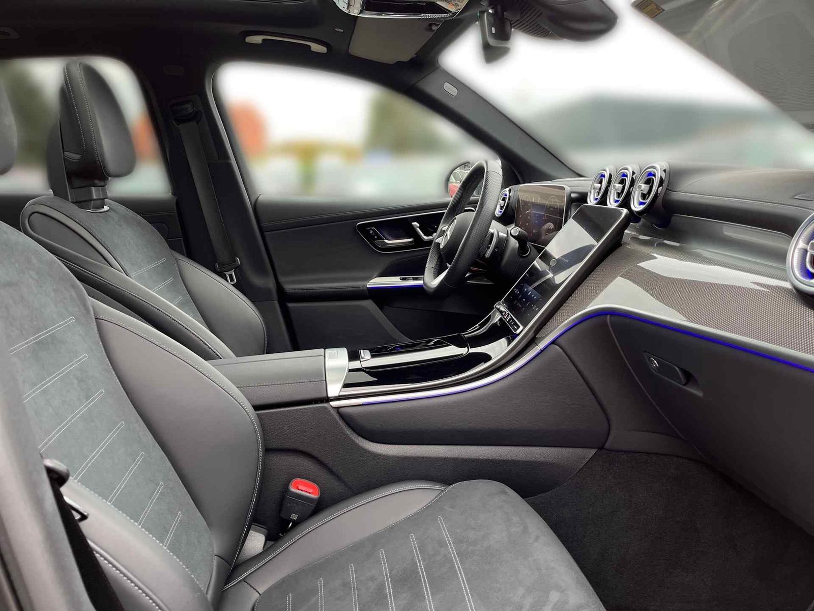 Mercedes-Benz GLC 300 d 4M AMG+Pano+Burm+HUD+AHK+H-LENK+AIR+36