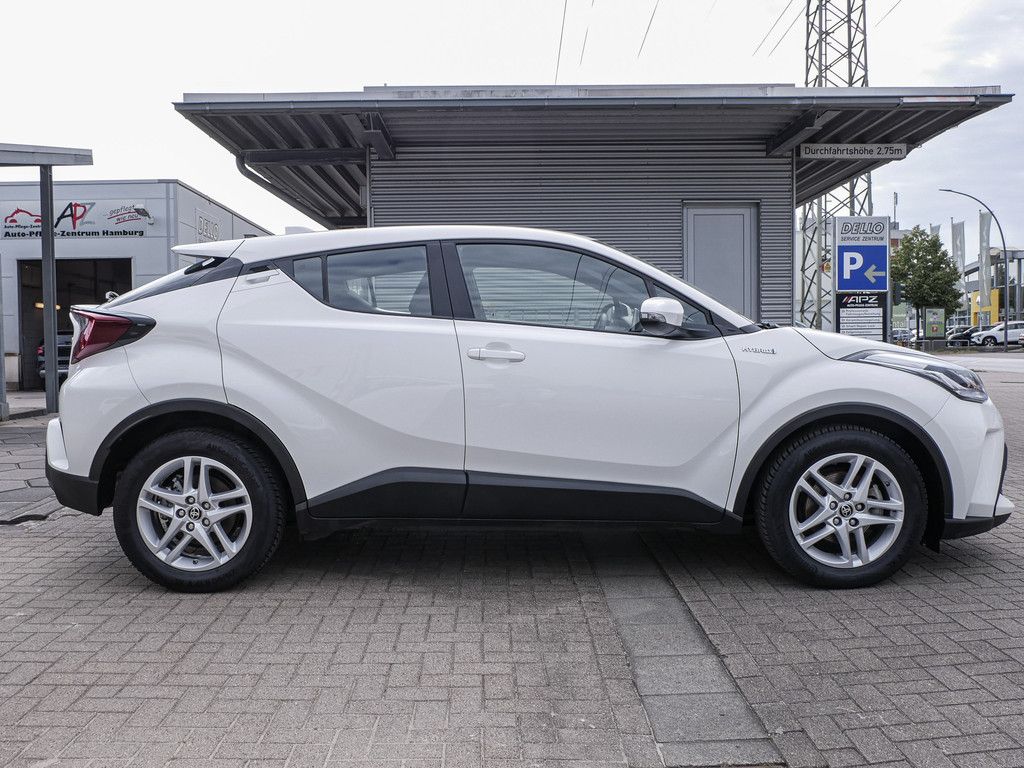 Toyota C-HR HYBRID Flow - Samsaru's Car Outlet