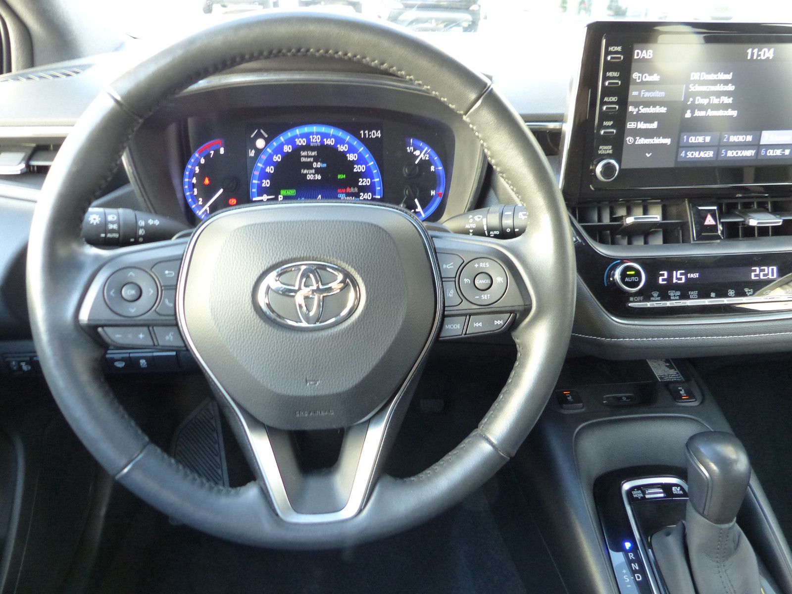 Toyota Corolla TS 2.0 Hybrid Einparkh. Selbstlenkend