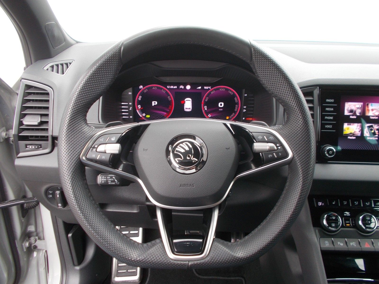 Skoda Karoq  1.5 TSI Sportline*DSG*Navi*LED *360° *AHK