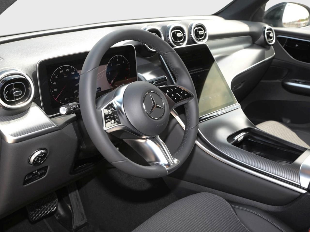 Mercedes-Benz GLC 200 d 4MATIC Avantgarde - Samsaru's Car Outlet