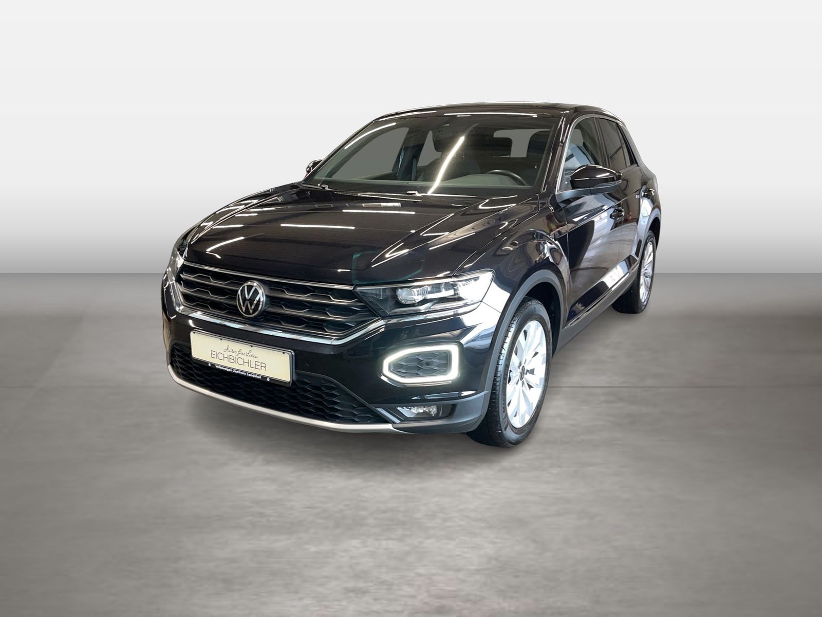 Volkswagen T-Roc 1.5 TSI Sport - Samsaru's Car Outlet
