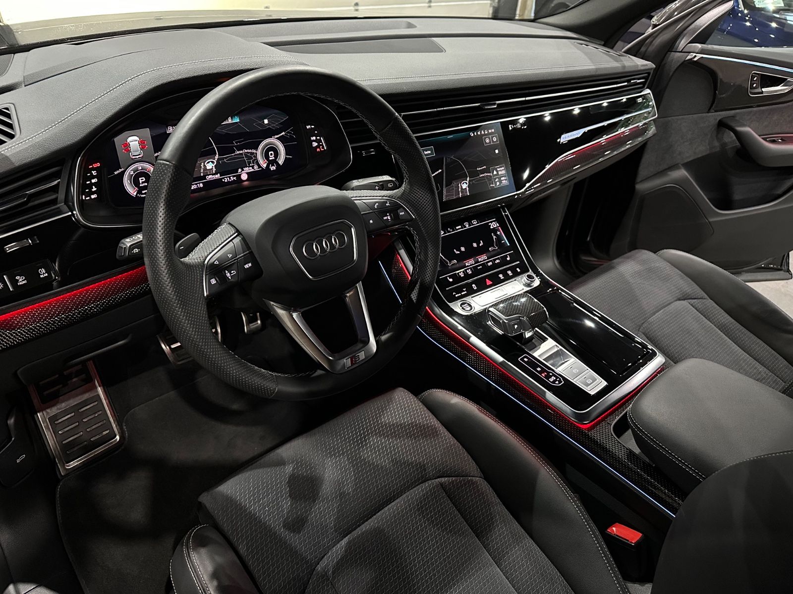 Audi Q8 quattro Competition S Line / Carbon/ Matrix