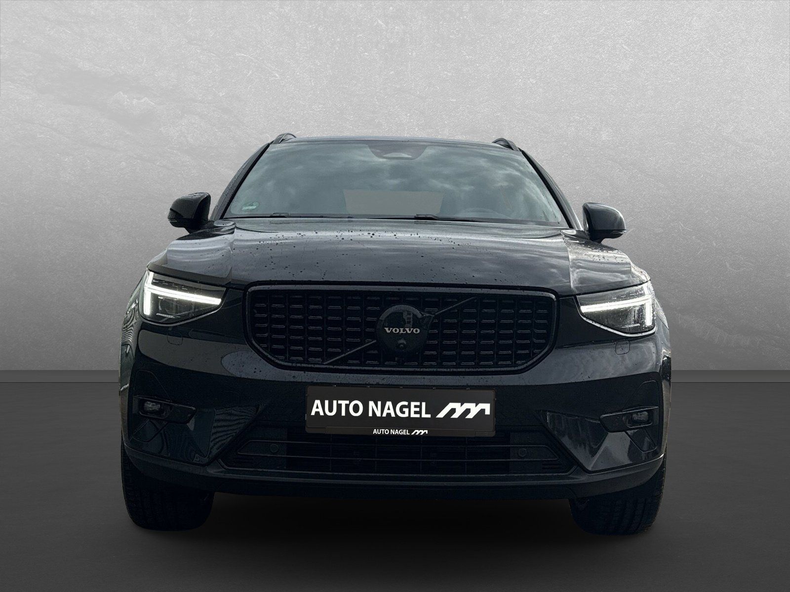 Volvo XC40 B3 Plus Black Edition *AHK+360°+FHZ°