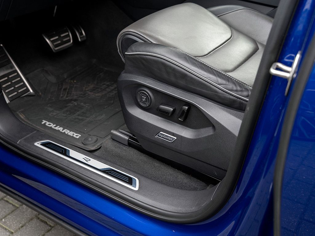 Volkswagen Touareg 3.0 V6 TDI R-Line - Samsaru's Car Outlet