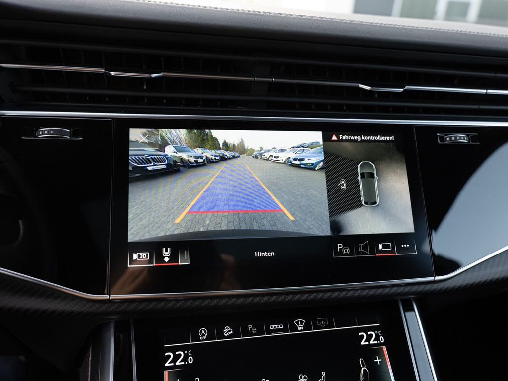 Audi RS Q8 quattro PANO AHK HUD 360° MATRIX-LED B&O
