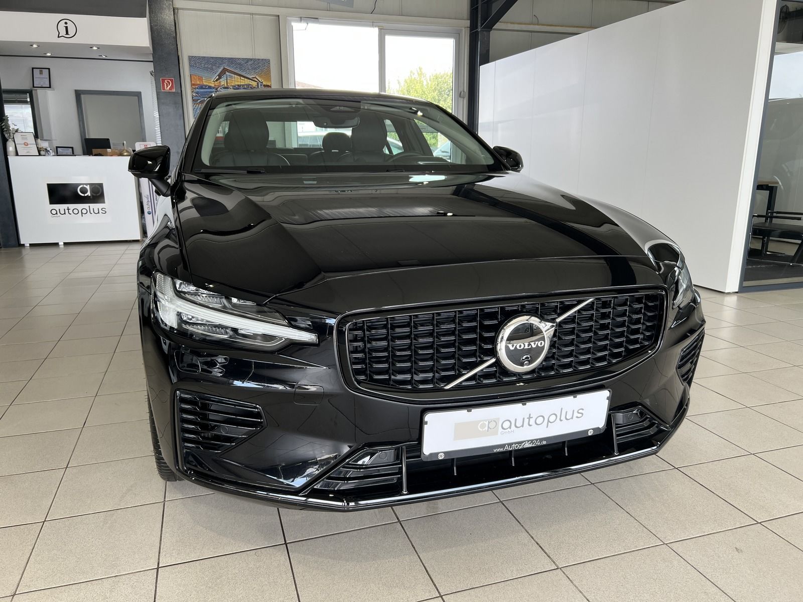 Volvo S60 T8 Ultimate Dark Recharge AWD B&W Massage