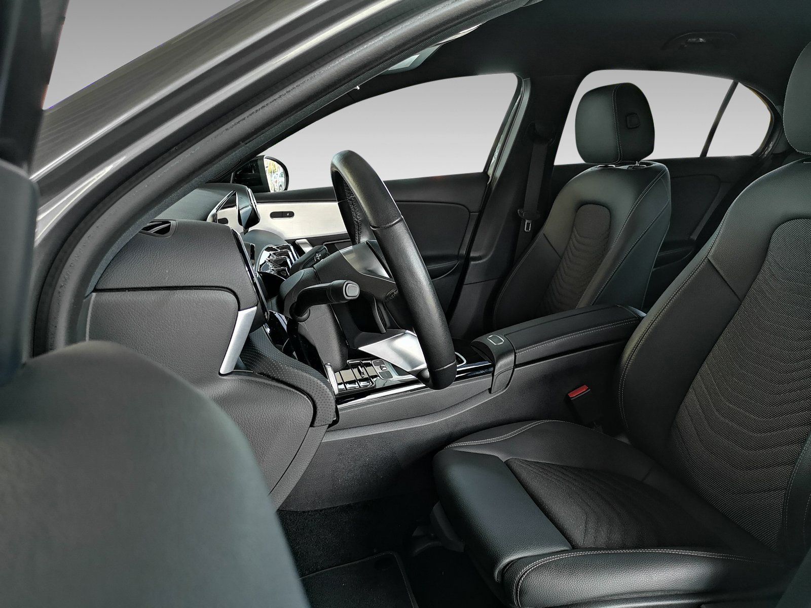 Mercedes-Benz A 180 Progressive - Samsaru's Car Outlet