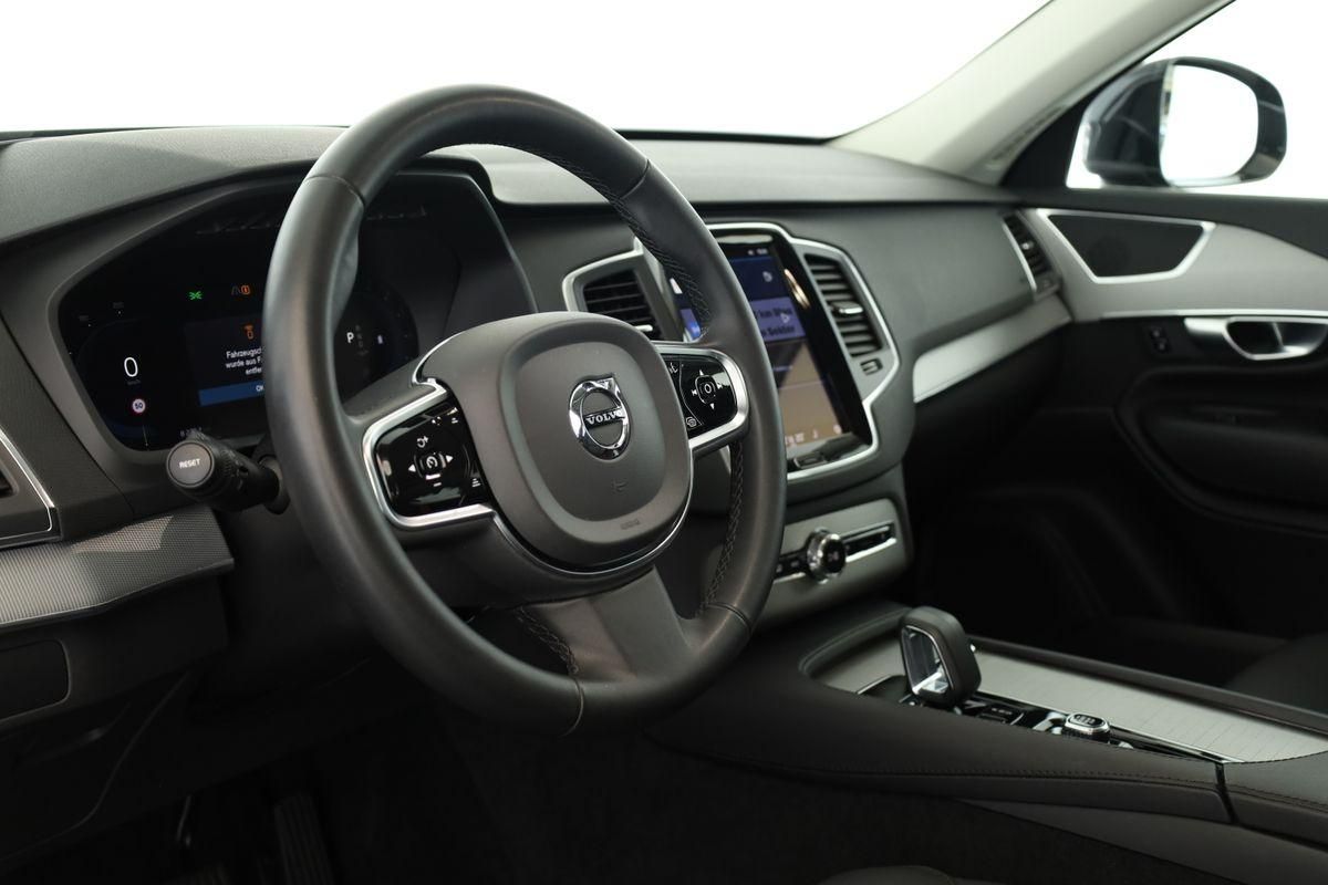 Volvo XC90 B5 AWD Core 7S LED Navi SHZ ACC Kam 20" AHK