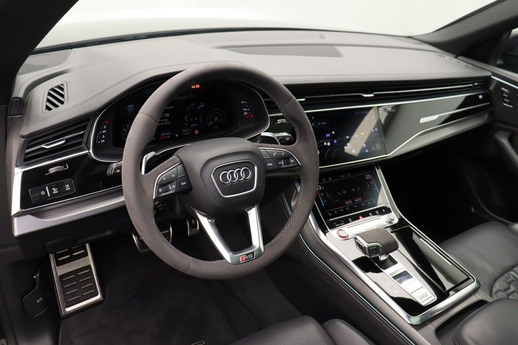 Audi RSQ8 4.0 TFSI quattro . Matrix Navi B&O AHK ACC