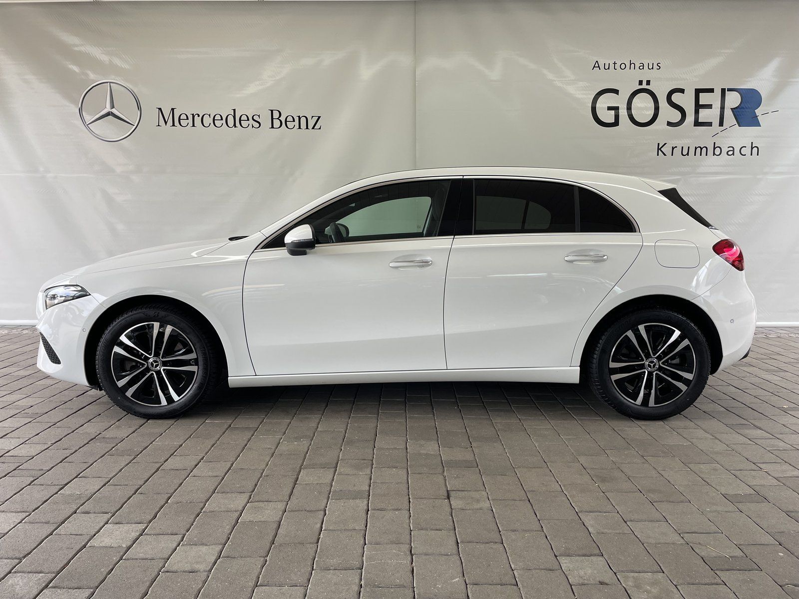 Mercedes-Benz A 250 e ProgAdvPlus - Samsaru's Car Outlet