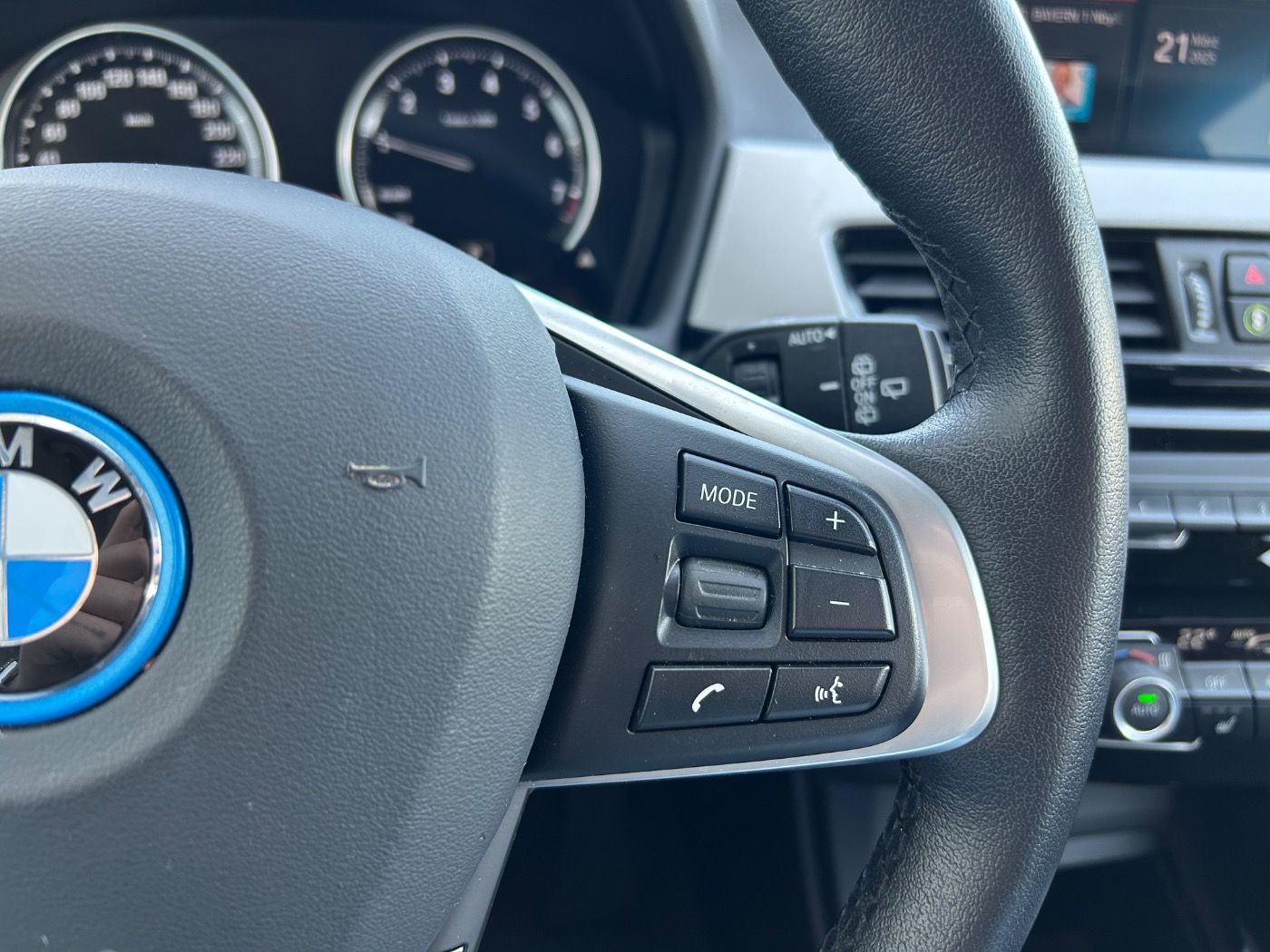 BMW X1 xDrive25e Adv. - Samsaru's Car Outlet
