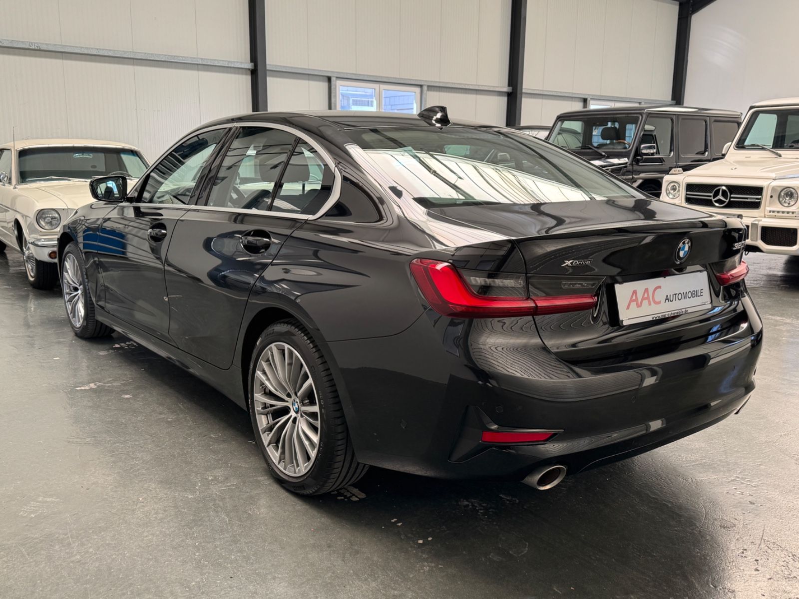BMW 320 xDrive Sport Line - Samsaru's Car Outlet