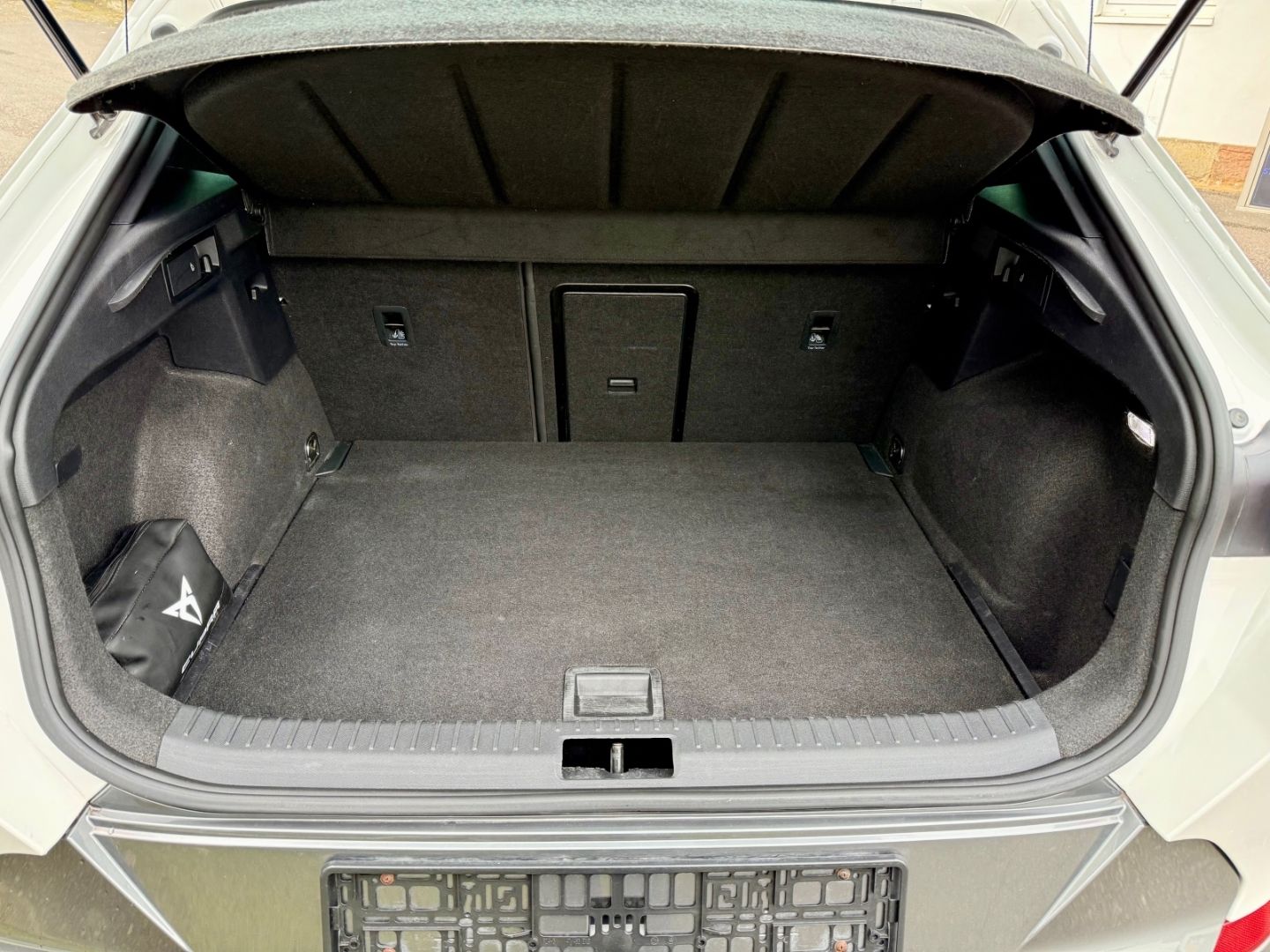 Cupra Formentor CUPRA 1.5 TSI S - Samsaru's Car Outlet