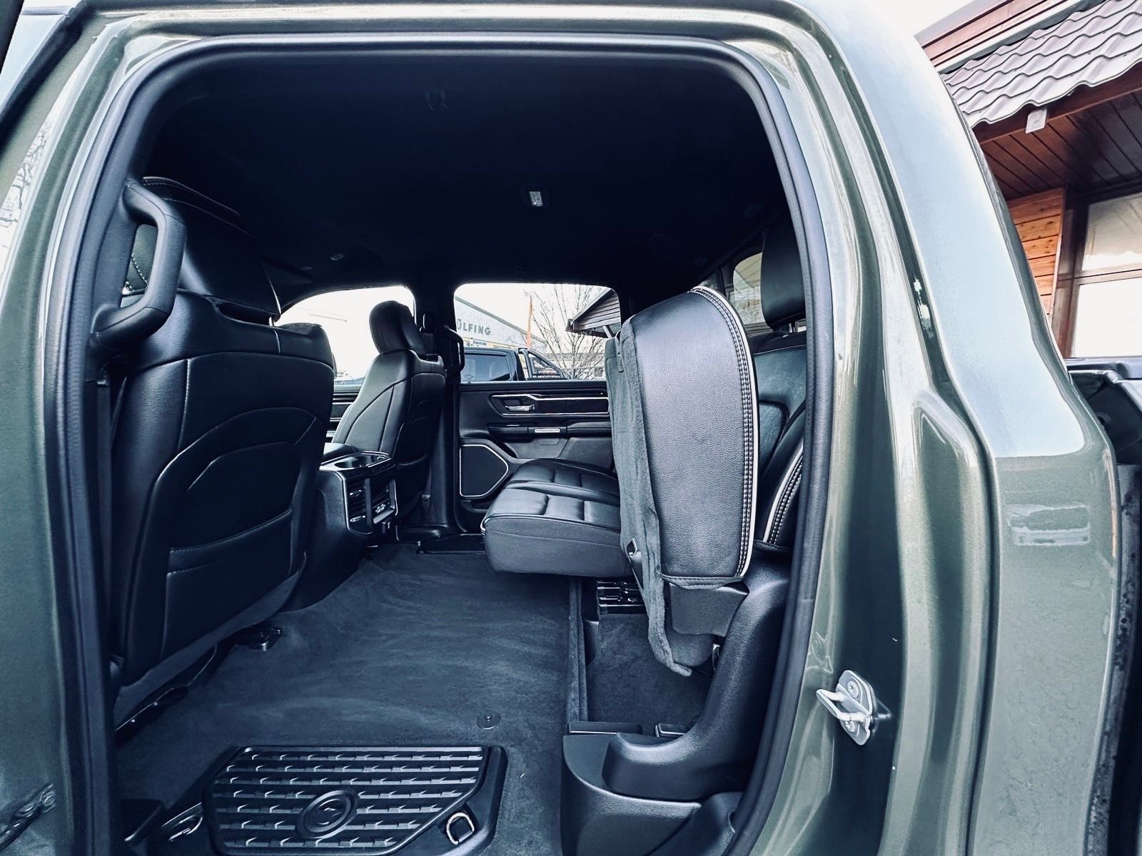Dodge LARAMIE*5.7*LPG*AHK*NAVI*PDC*RAMBOX*GARANTIE*