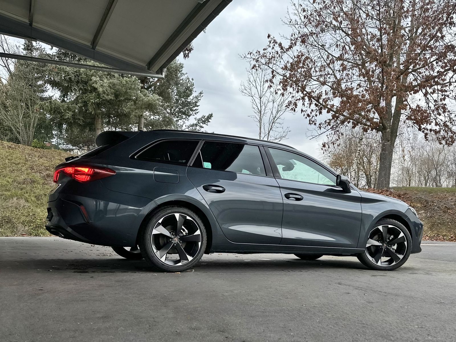 Cupra Leon Sportstourer 1.5 eTSI - Samsaru's Car Outlet
