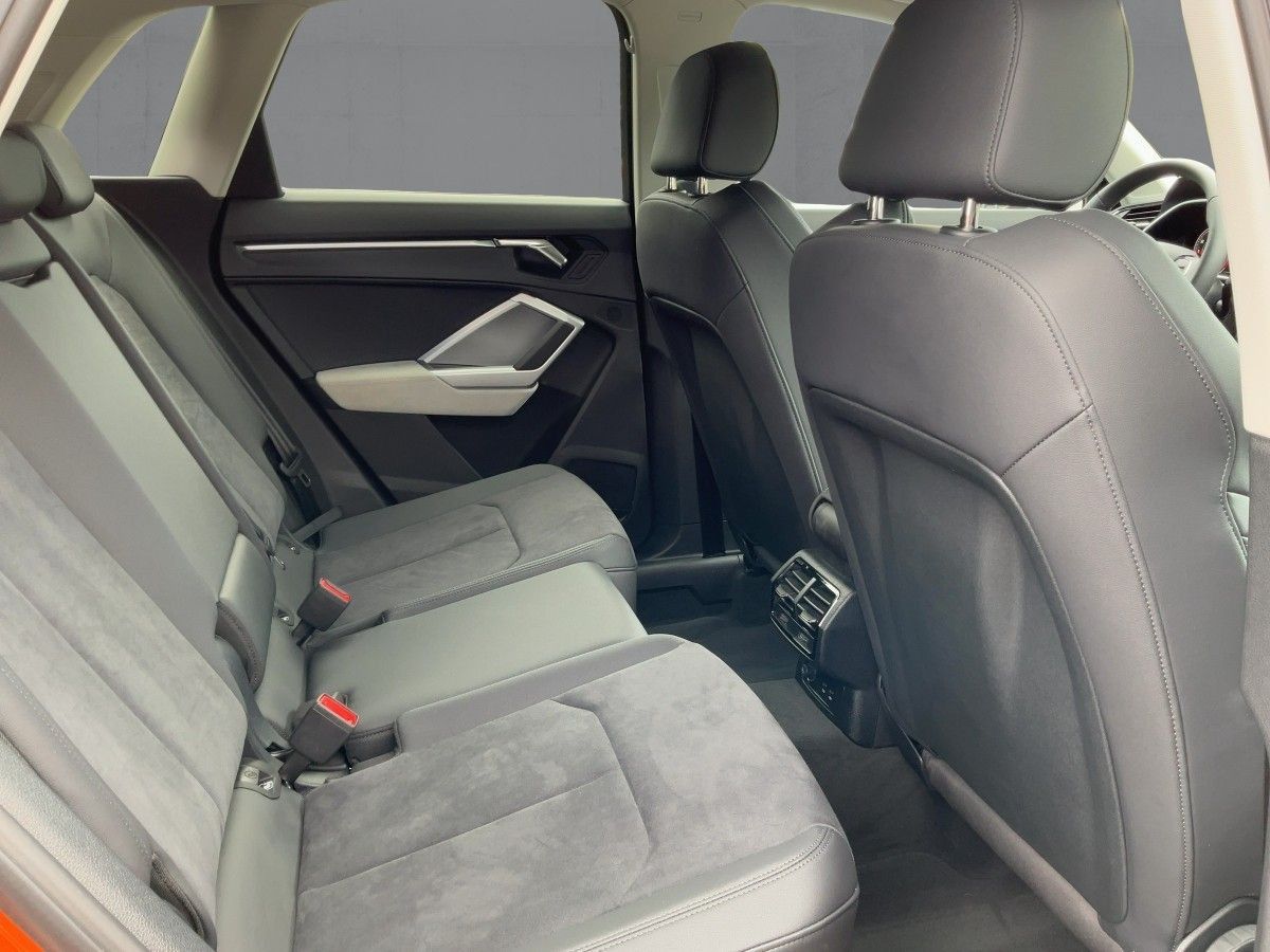 Audi Q3 40 TFSI QU S-TR ADVANCED - Samsaru's Car Outlet