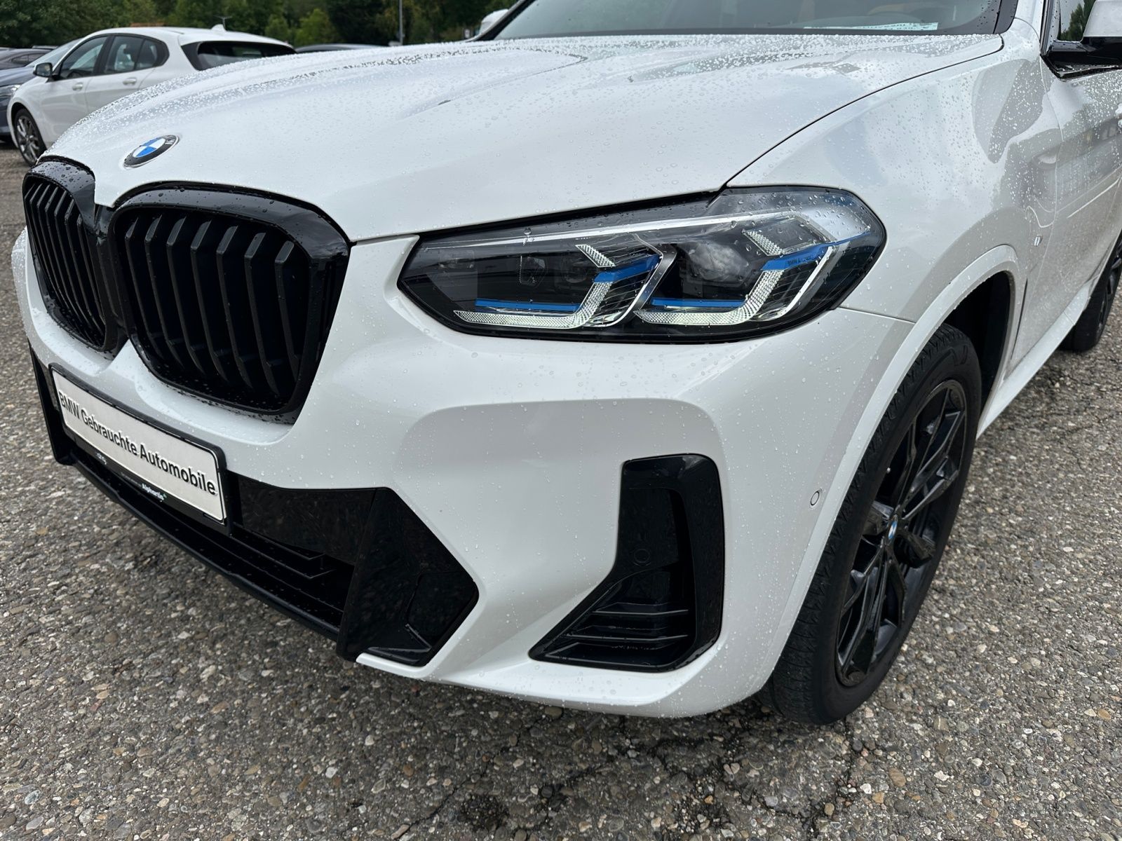 BMW X3 xDrive20i M Sportpaket - Samsaru's Car Outlet