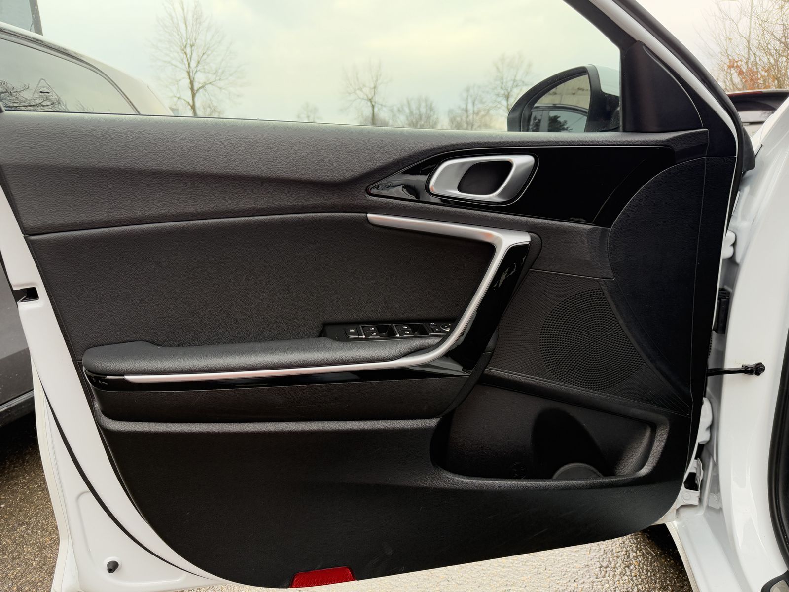 Kia Ceed Plug-in Hybrid Vision - Samsaru's Car Outlet