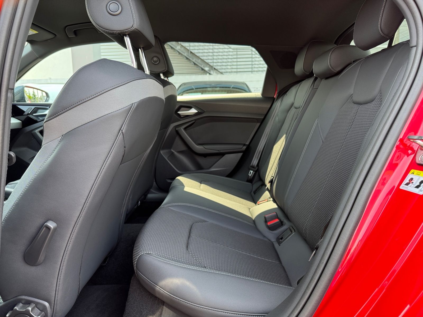 Audi A1 Sportback Advanced 25 TFSI S tronic - Samsaru's Car Outlet