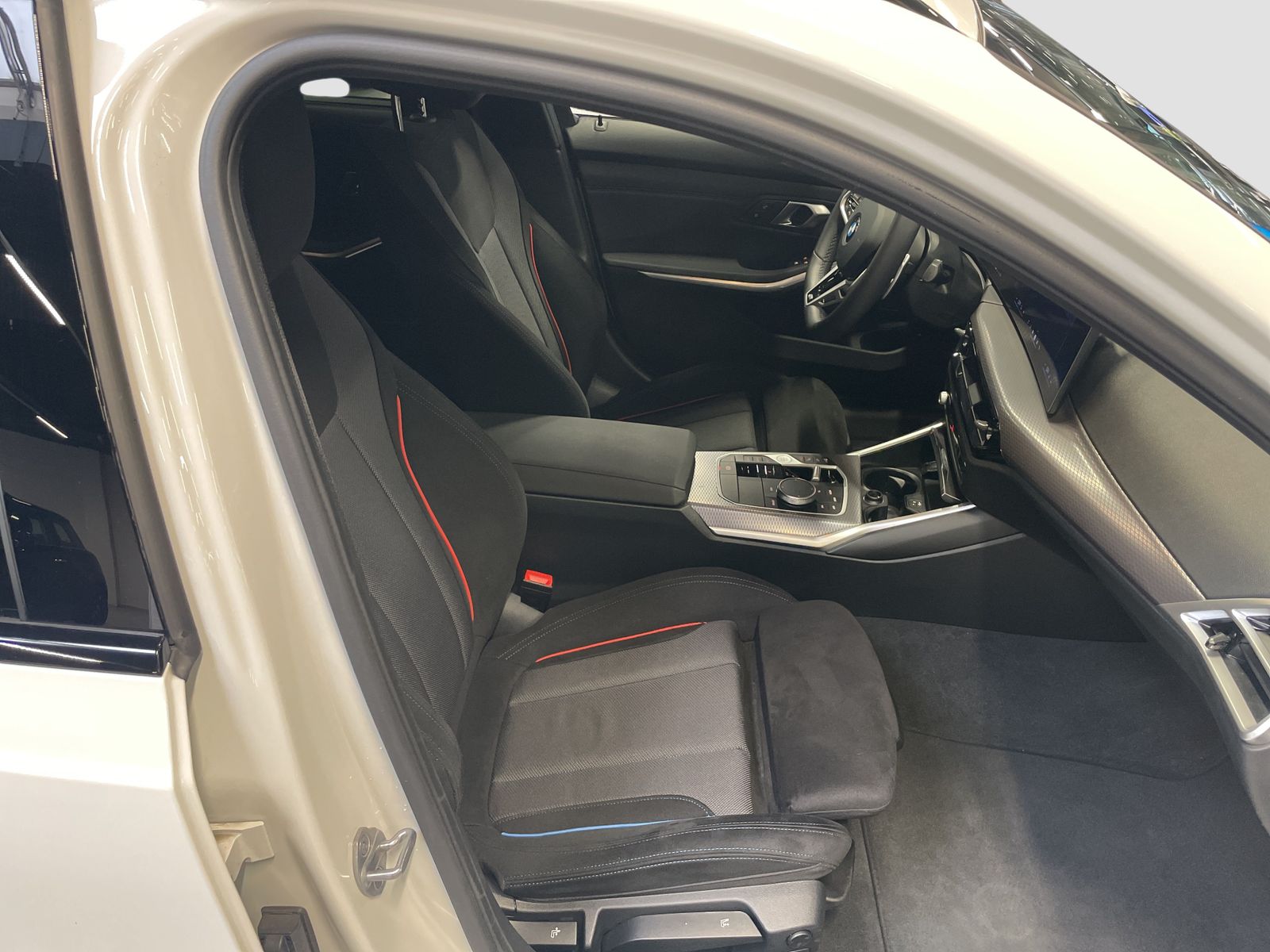 BMW 330i xDrive Touring M Sport LiveCockpitProf LED