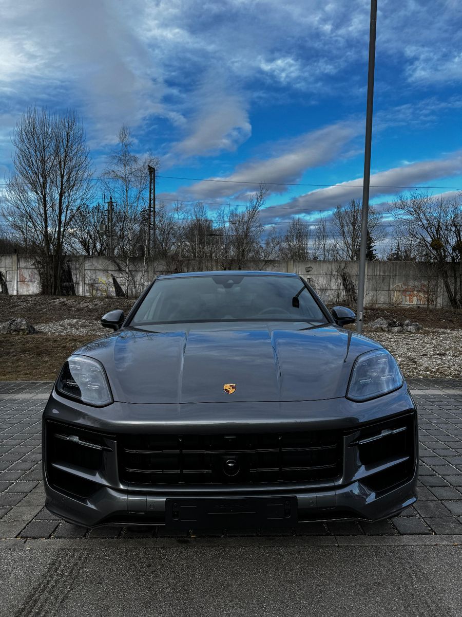 Porsche Cayenne Coupe Hybrid*SportDesign*SPORTABGAS*4xTV