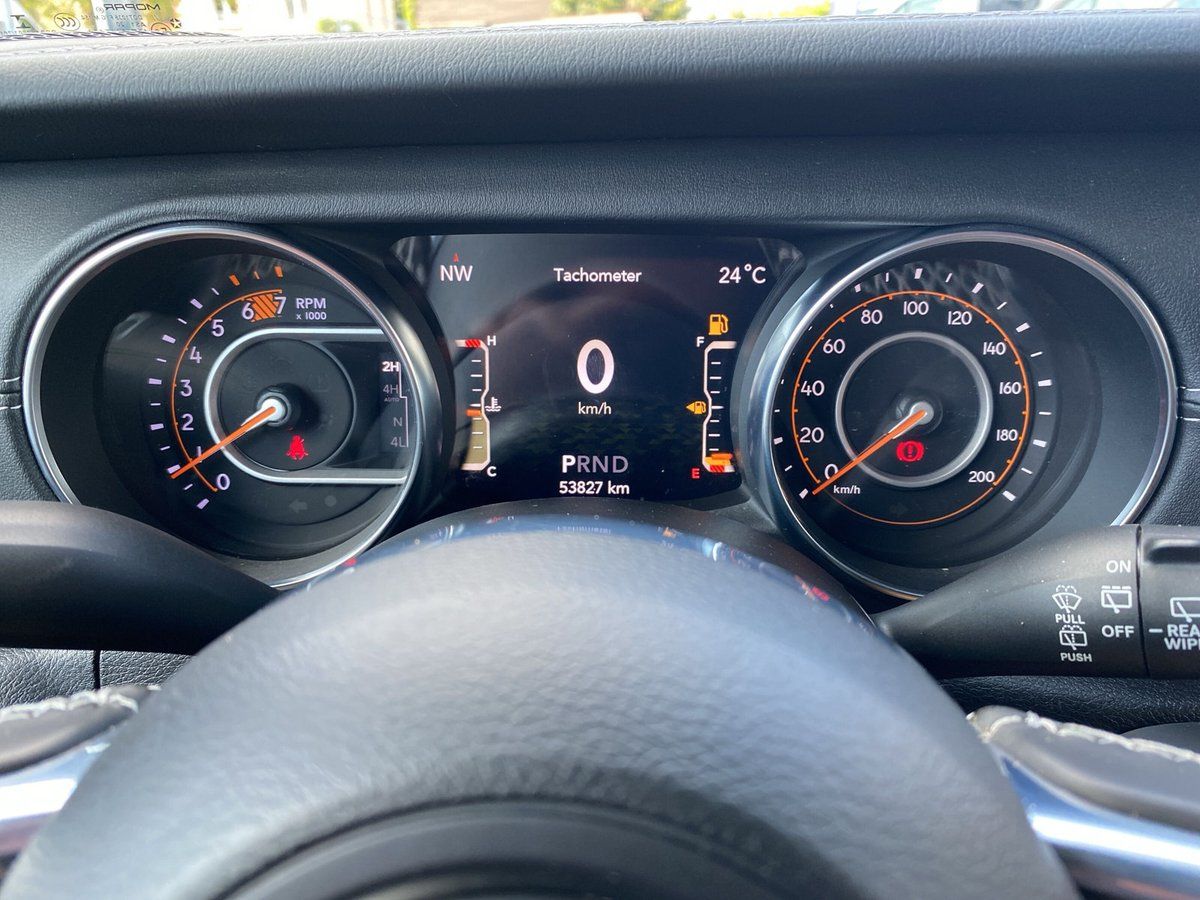 Jeep Wrangler UNLIMITED SAHARA SKY ONE KAMERA+NAVI