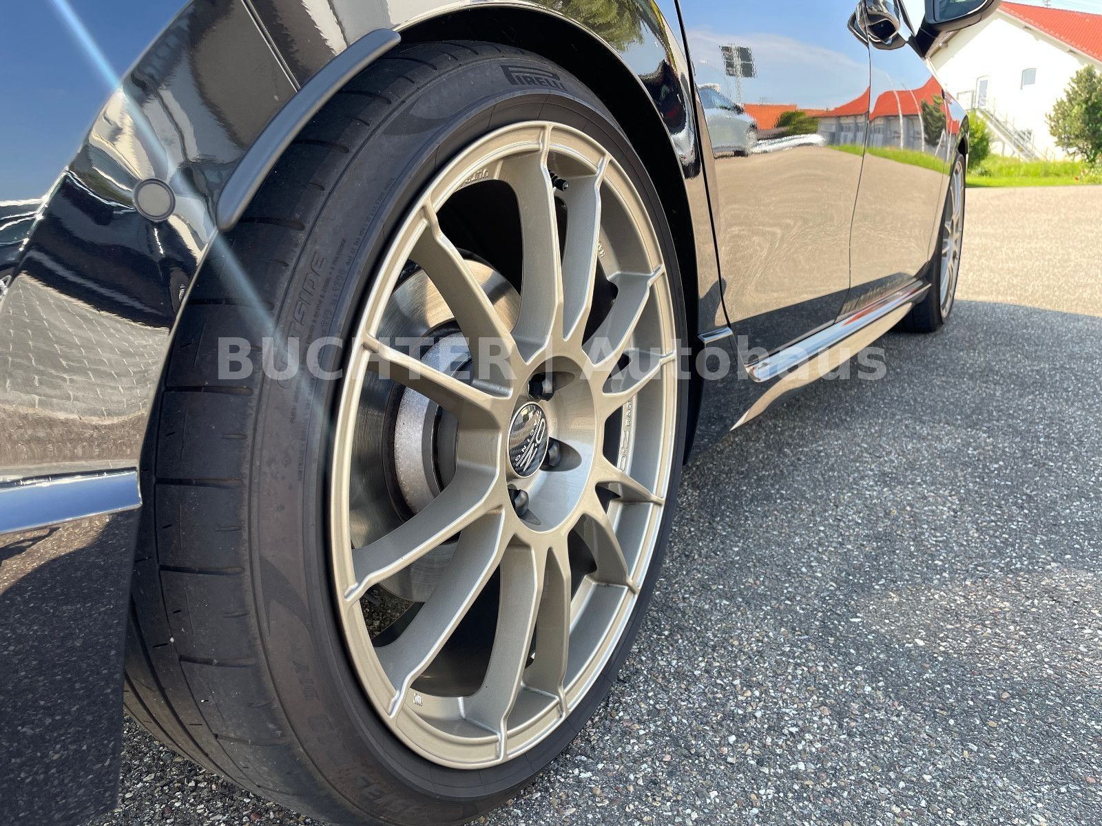 Volkswagen Golf 8 R Performance - Samsaru's Car Outlet